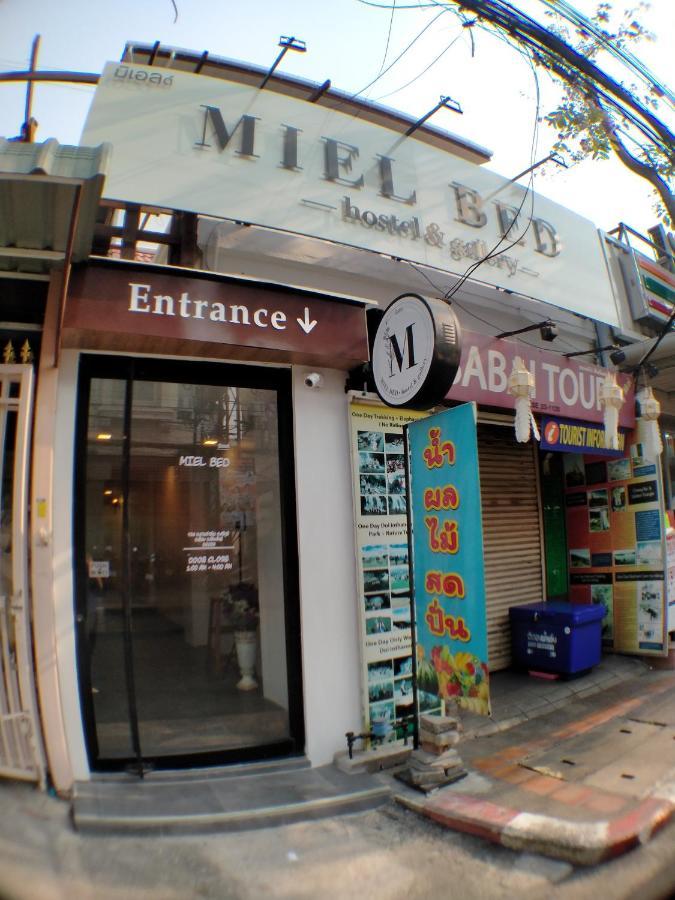 Miel Bed Hostel & Gallery Chiang Mai Exterior photo