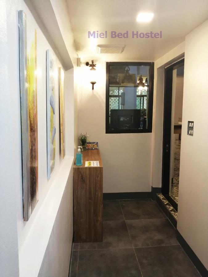 Miel Bed Hostel & Gallery Chiang Mai Exterior photo