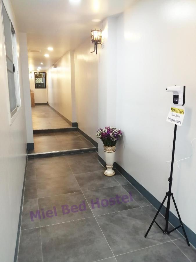 Miel Bed Hostel & Gallery Chiang Mai Exterior photo