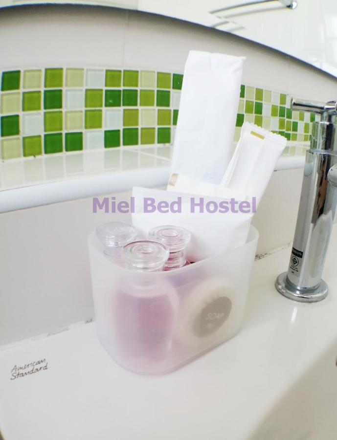Miel Bed Hostel & Gallery Chiang Mai Exterior photo