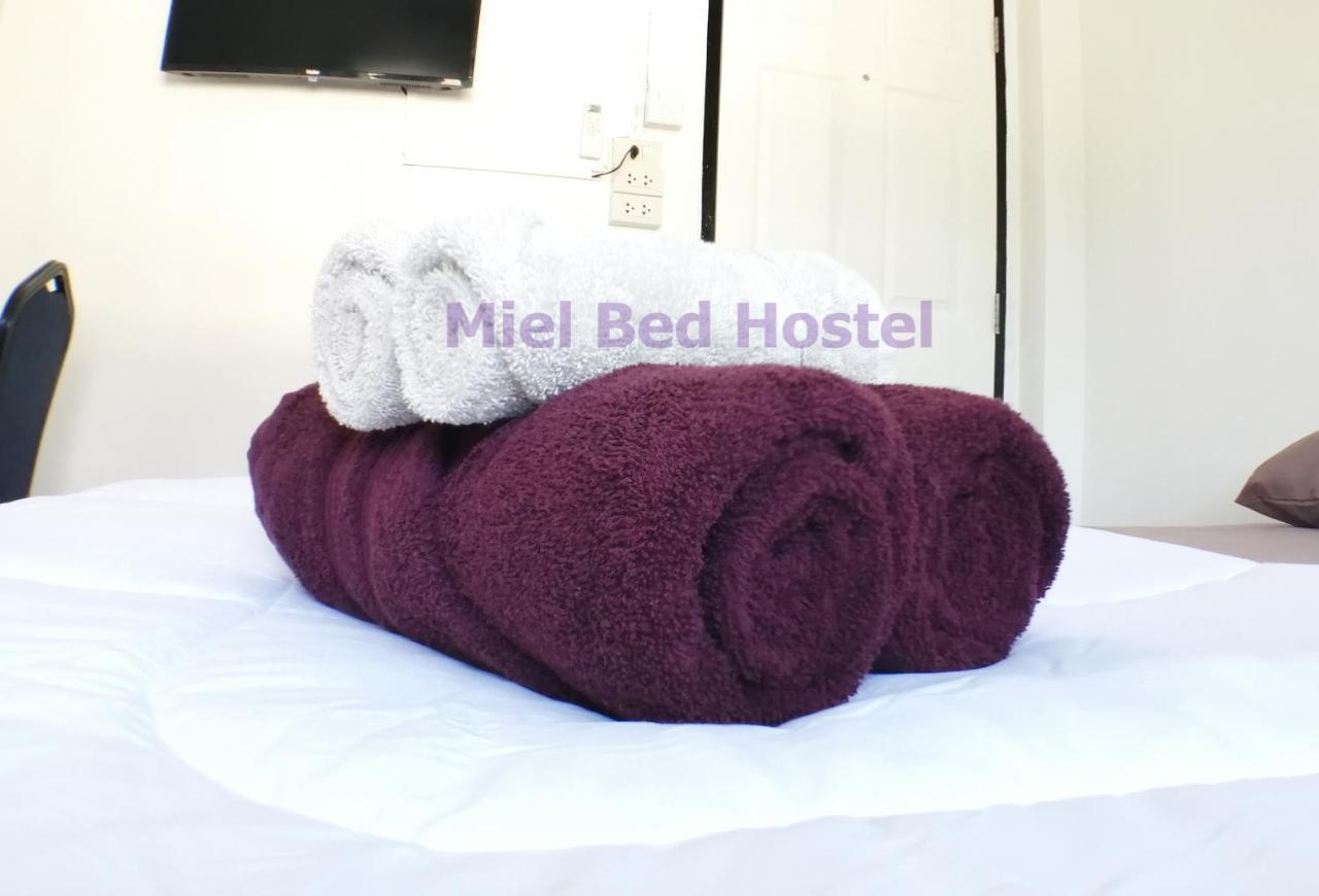 Miel Bed Hostel & Gallery Chiang Mai Exterior photo