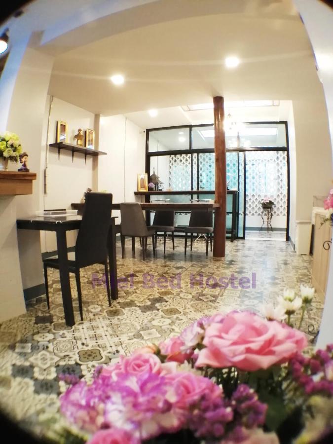 Miel Bed Hostel & Gallery Chiang Mai Exterior photo