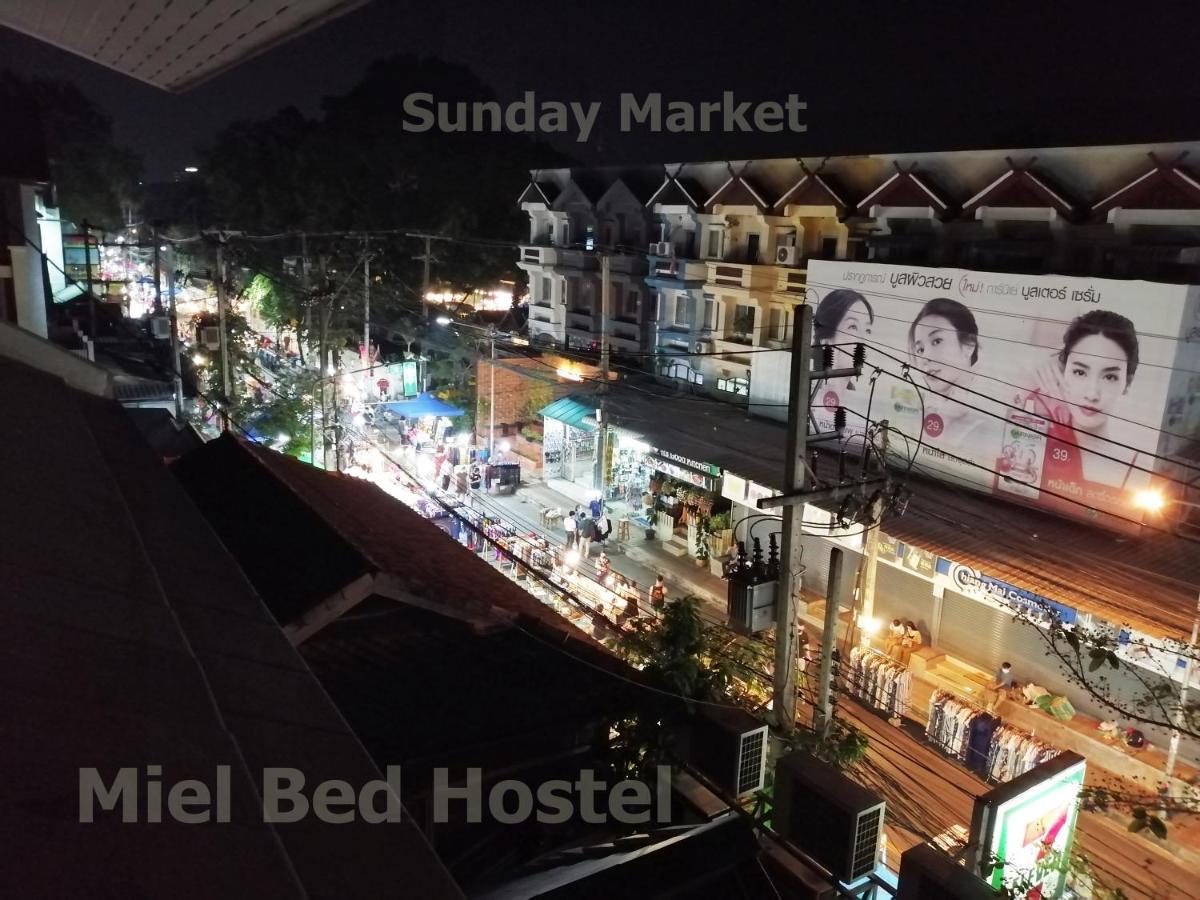 Miel Bed Hostel & Gallery Chiang Mai Exterior photo